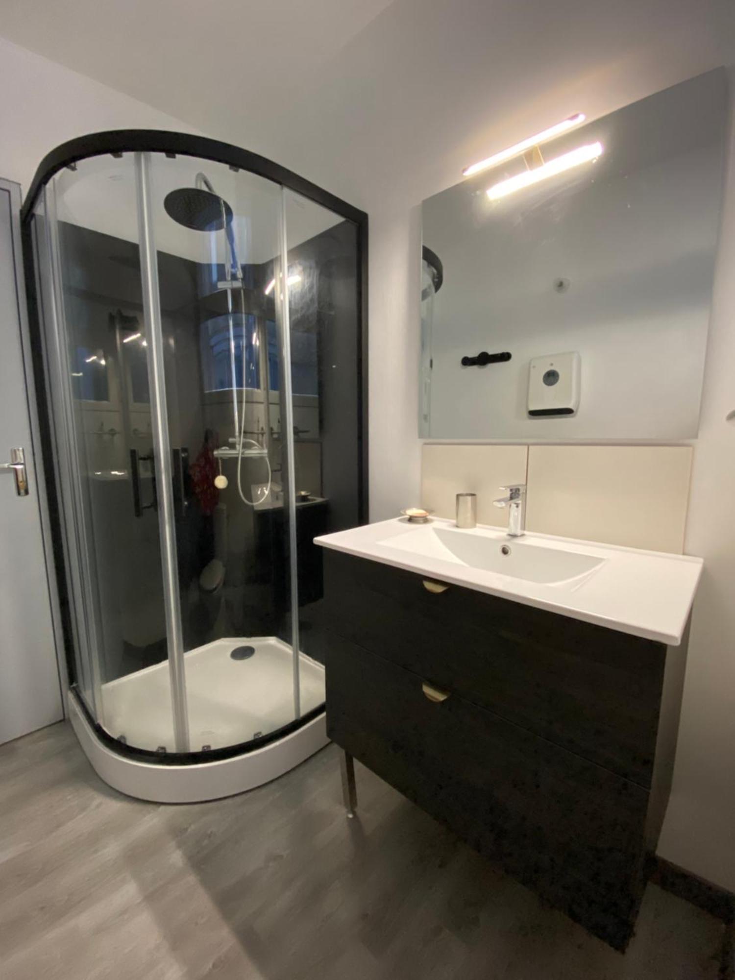 L'Adrien Studio Tout Confort Avec Terrasse Limoges Ngoại thất bức ảnh